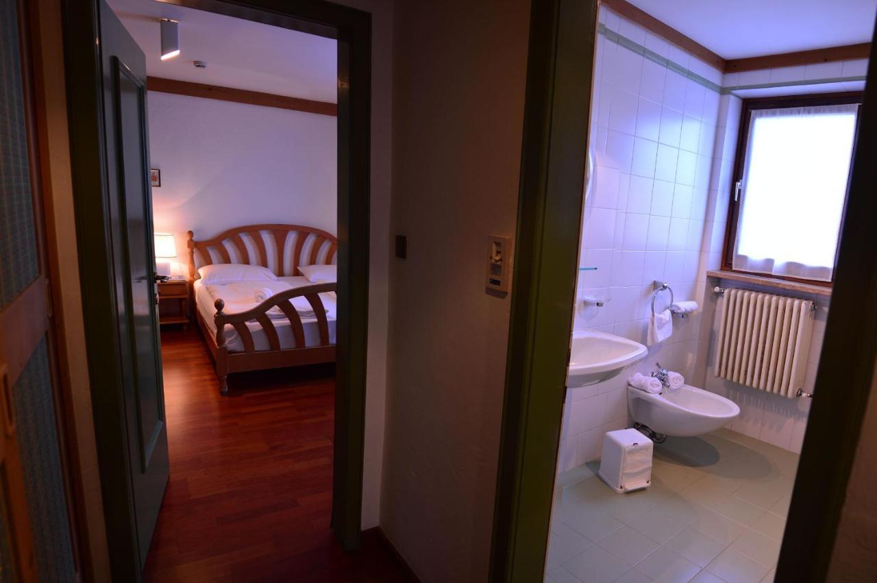 Appartamenti Astoria La Villa ลาวิลลา ภายนอก รูปภาพ