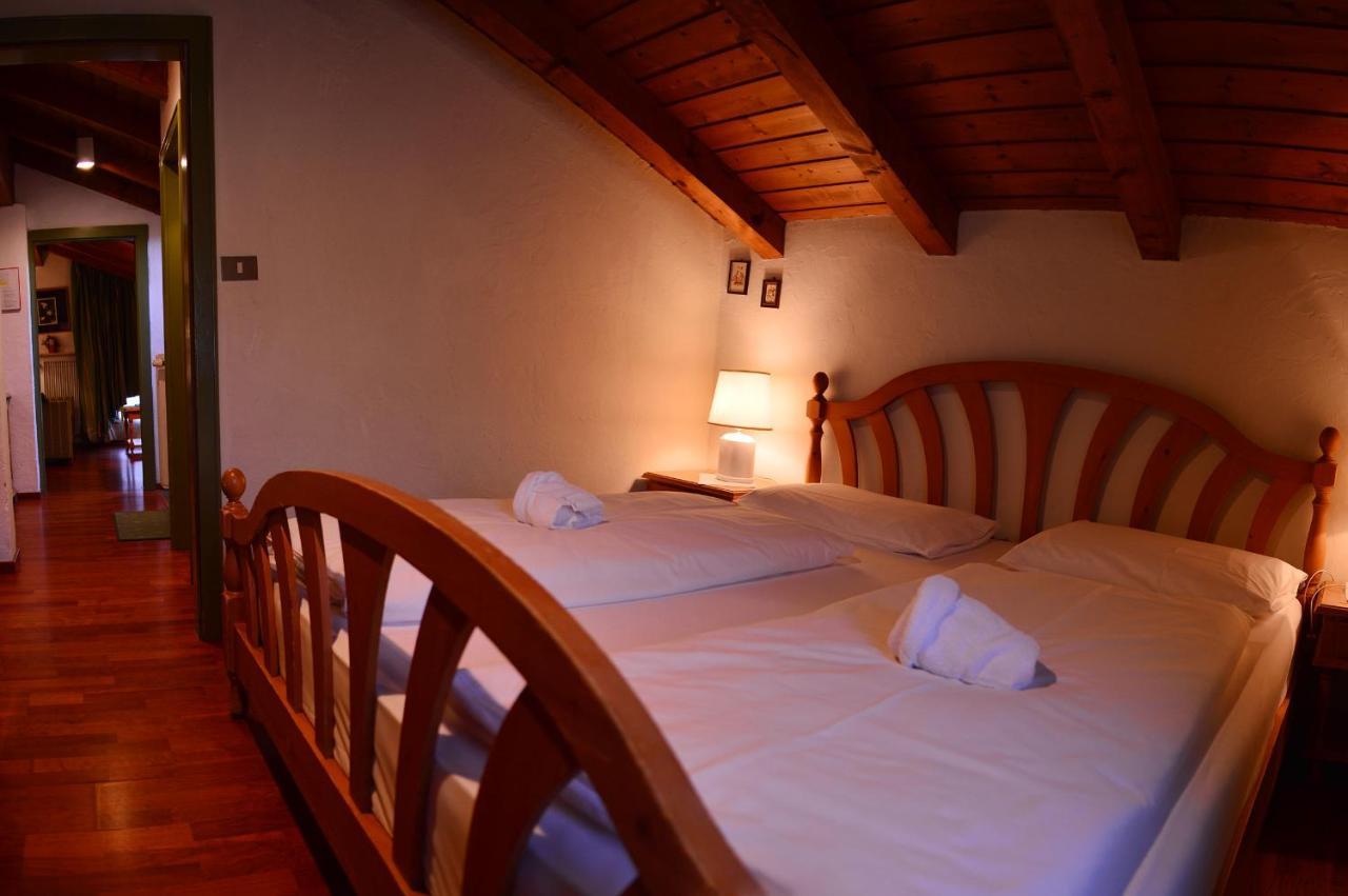 Appartamenti Astoria La Villa ลาวิลลา ภายนอก รูปภาพ